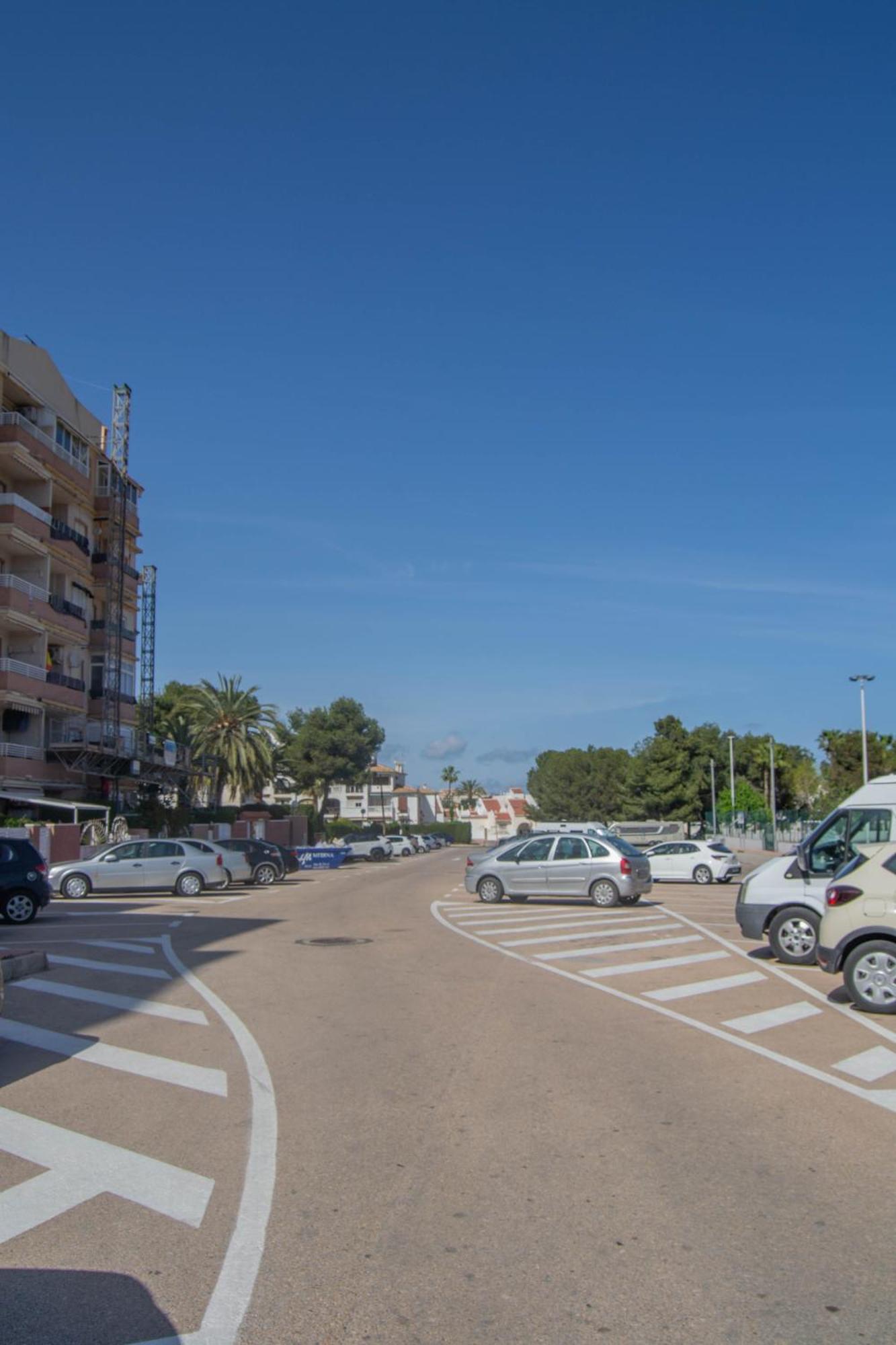 Apartment Los Locos Beach With Balcony And Wi-Fi Торевьиа Экстерьер фото